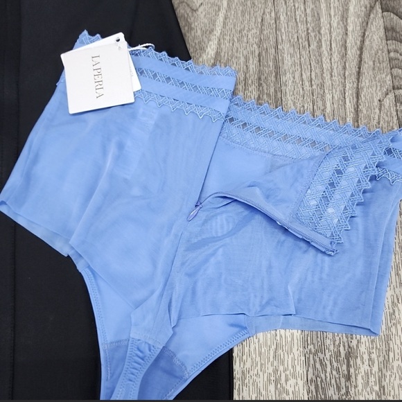 Herve Leger x Forever 21 Date Night Set! - Picture 2 of 3